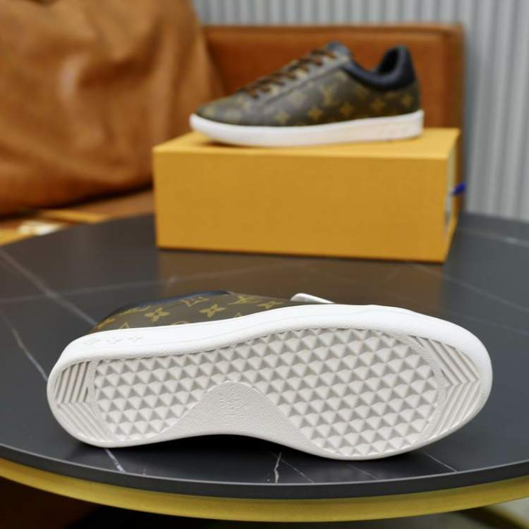 Picture of Louis Vuitton Shoes _SKULVsz38-45mnf060915389